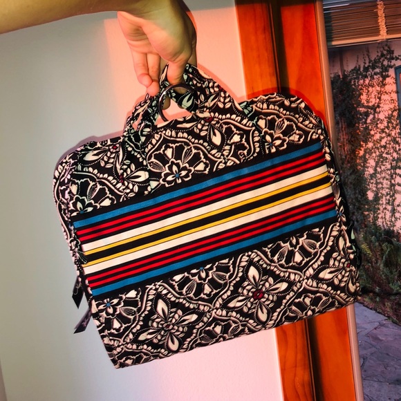 Vera Bradley Handbags - NWOT Vera Bradley Foldable Travel Bag